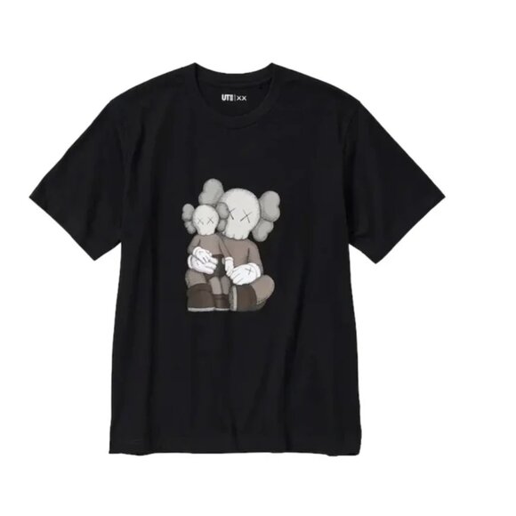 Kaws x Uniqlo - Picture 1 of 7